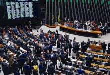 Gabinetes parlamentares funcionam como pequenas empresas e custam R$ 40 milhões por dia