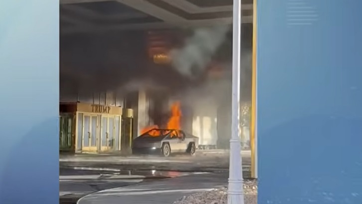 EXPLOSÃO NO HOTEL DE TRUMP – Carro fabricado pela Tesla explode, deixa um morto e três feridos EXPLOSÃO NO HOTEL DE TRUMP – Carro fabricado pela Tesla explode, deixa um morto e três feridos