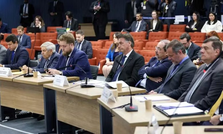 STF retoma julgamento de Bolsonaro e aliados nesta terça-feira