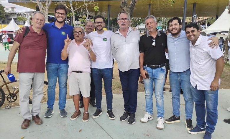 Confraternização da Sesuma reúne garis e autoridades no Parque Evaldo Cruz, em Campina Grande